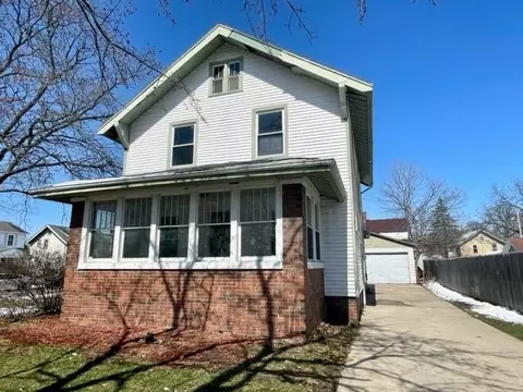 803 10th St, Beloit, WI 53511