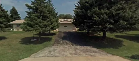750 Mary Rose Ct, Waukesha, WI 53186