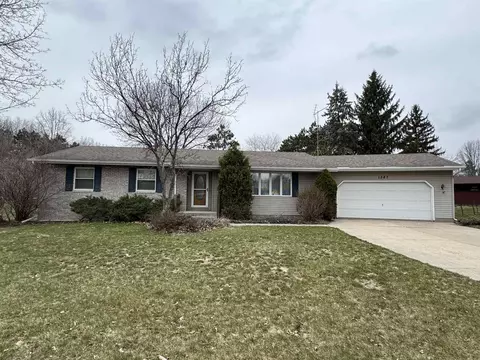 1387 Wellington Dr, Reedsburg, WI 53959