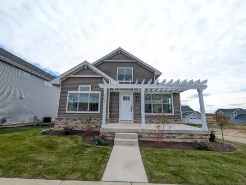 4821 Lacy Rd, Fitchburg, WI 53711