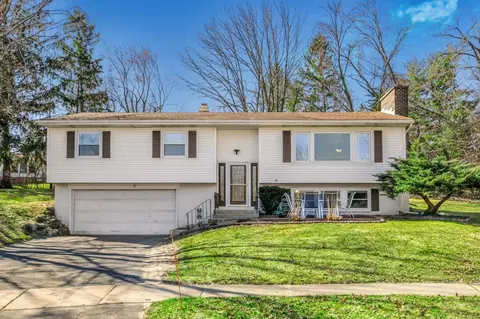 9 Piedmont Ct, Madison, WI 53711