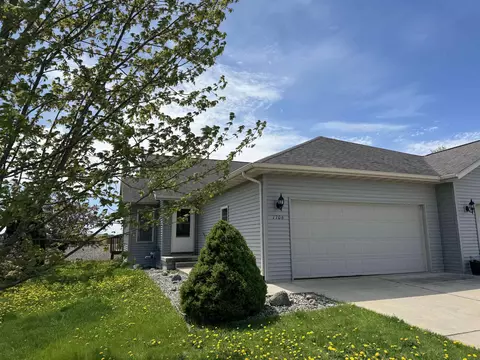 1706 Bates St, Sauk City, WI 53583