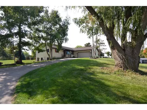2939 Pebble Valley Ct, Sun Prairie, WI 53590