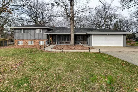 5865 Pond Rd, Madison, WI 53718