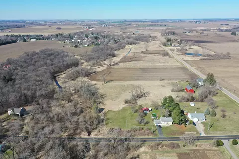 7901 N Yahara Rd, Deforest, WI 53532