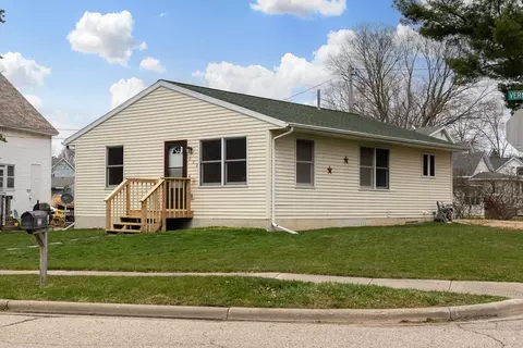 222 Vernal Ave, Milton, WI 53563