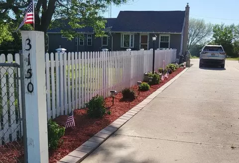 3150 S Oakhill Ave, Janesville, WI 53546