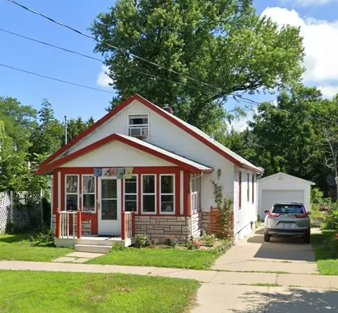 9 S 4th St, Madison, WI 53704