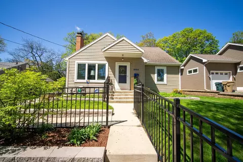 584 Toepfer Ave, Madison, WI 53711