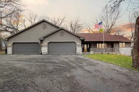 10028 W Welsh Rd, Janesville, WI 53548