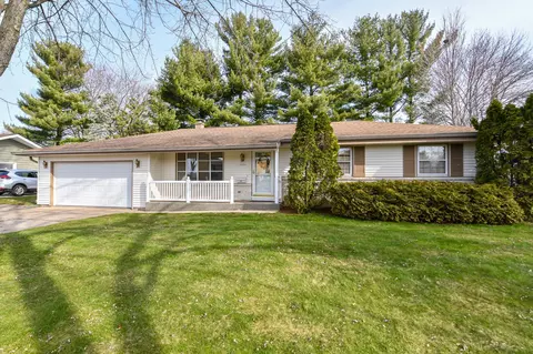 2326 Harvard Dr, Janesville, WI 53548