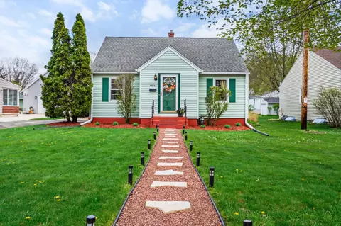 4804 Rothman Pl, Monona, WI 53716