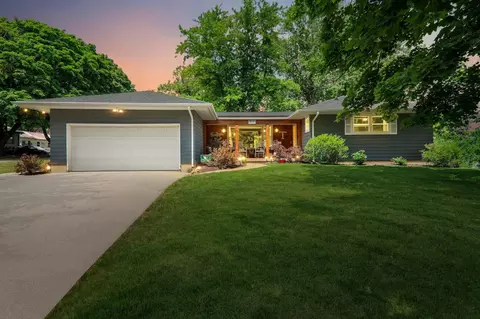 408 W North St, Dodgeville, WI 53533