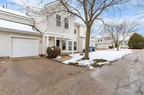 2816 Holborn Cir, Madison, WI 53718