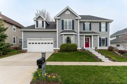 1203 Hanover Trl, Waunakee, WI 53597