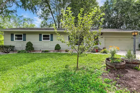 6109 Mulberry Cir, Madison, WI 53711