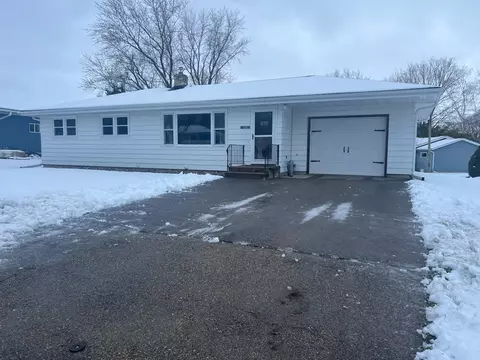 104 Reigstad St, Deforest, WI 53532