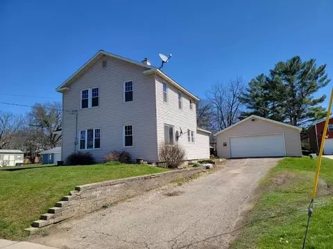 409 S Lafayette St, Argyle, WI 53504