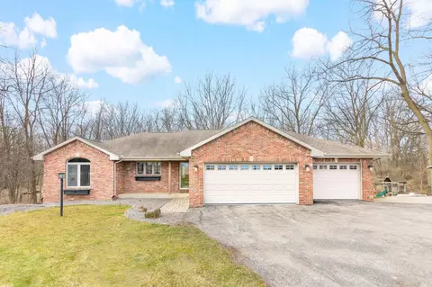 5621 N County Road F, Janesville, WI 53545