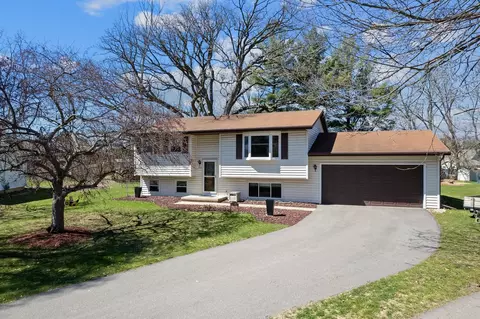 708 Kenwood Cir, Verona, WI 53593