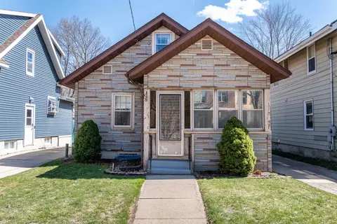 1813 E Main St, Madison, WI 53704
