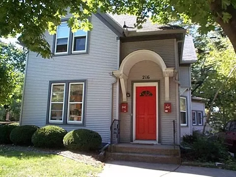 216 S Mills St, Madison, WI 53715