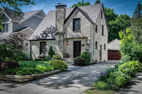 313 Kensington Dr, Madison, WI 53704