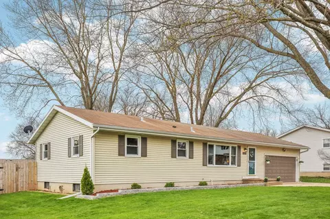1925 Colorado Ave, Sun Prairie, WI 53590