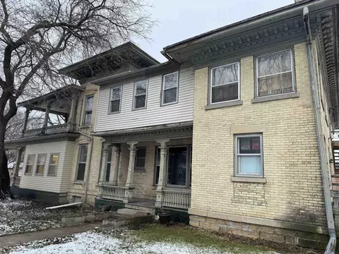 521 E Court St, Janesville, WI 53545