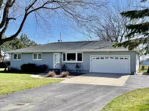 3926 N Leith Rd, Janesville, WI 53548