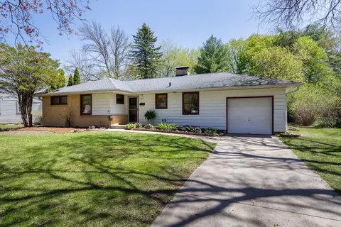 905 Mohican Pass, Madison, WI 53711
