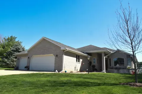 w4695 Woodridge Drive, Monroe, WI 53566