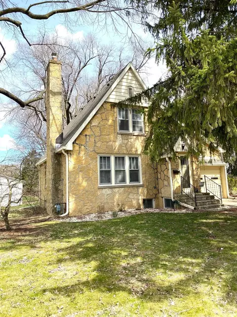 1958 Sheridan St, Madison, WI 53704