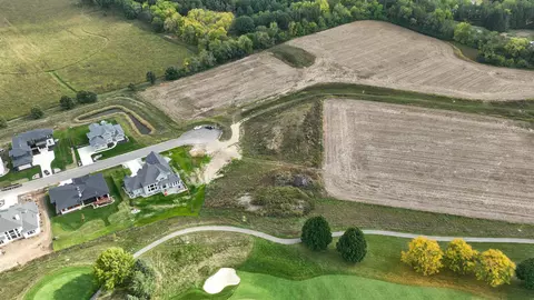 4916 Home Stretch Dr, Waunakee, WI 53597