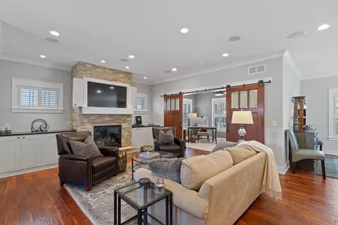 9410 Ancient Oak Ln, Verona, WI 53593