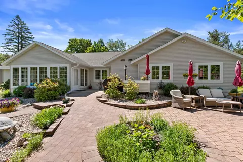 319 Penhurst Way, Nekoosa, WI 54457