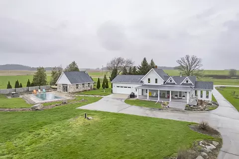 543 E Church Rd, Cambridge, WI 53523