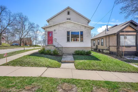 2829 Oakridge Ave, Madison, WI 53704