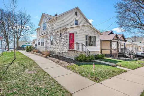 608 Elmside Blvd, Madison, WI 53704