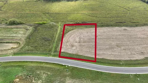 5897 Burning Prairie Dr, Waunakee, WI 53597