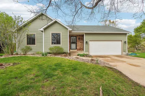 109 Columbia Cir, Monona, WI 53716