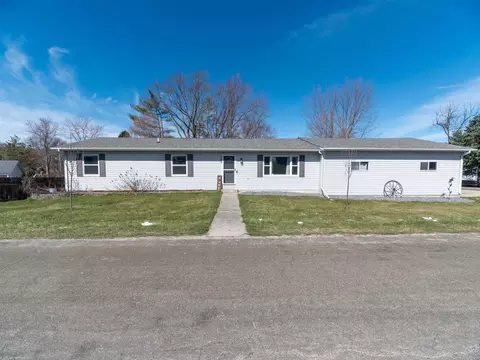 140 Blair St, Lowell, WI 53557