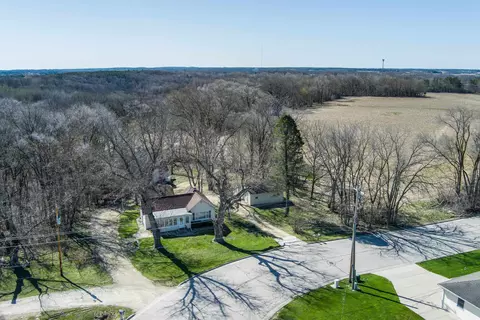 701 Newville St, Edgerton, WI 53534