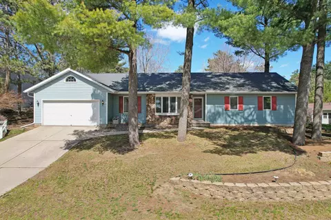 1206 White Pine Ct, Prairie Du Sac, WI 53578