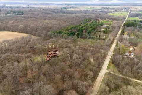 2315 N Burdick Rd, Janesville, WI 53548