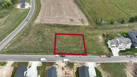 Home Stretch Drive, Waunakee, WI 53597