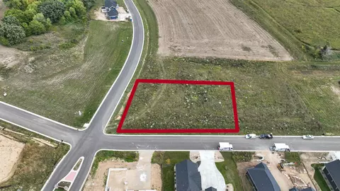 Home Stretch Drive, Waunakee, WI 53597