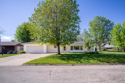 2600 15th St, Monroe, WI 53566
