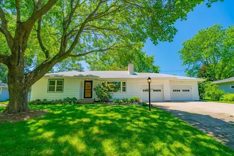 5705 Barton Rd, Madison, WI 53711