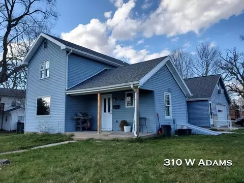 310 W Adams St, Platteville, WI 53818